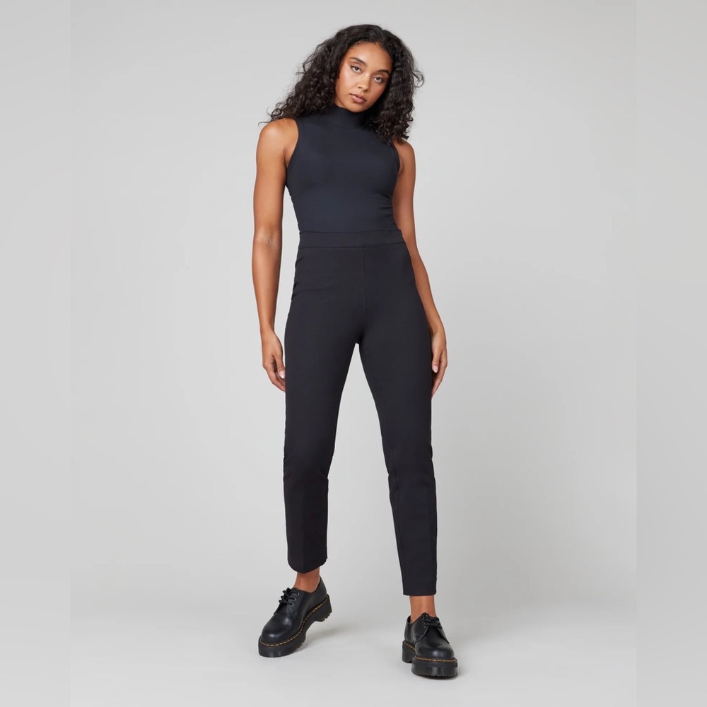 SPANX black On-the-Go Ankle Slim Straight Pant